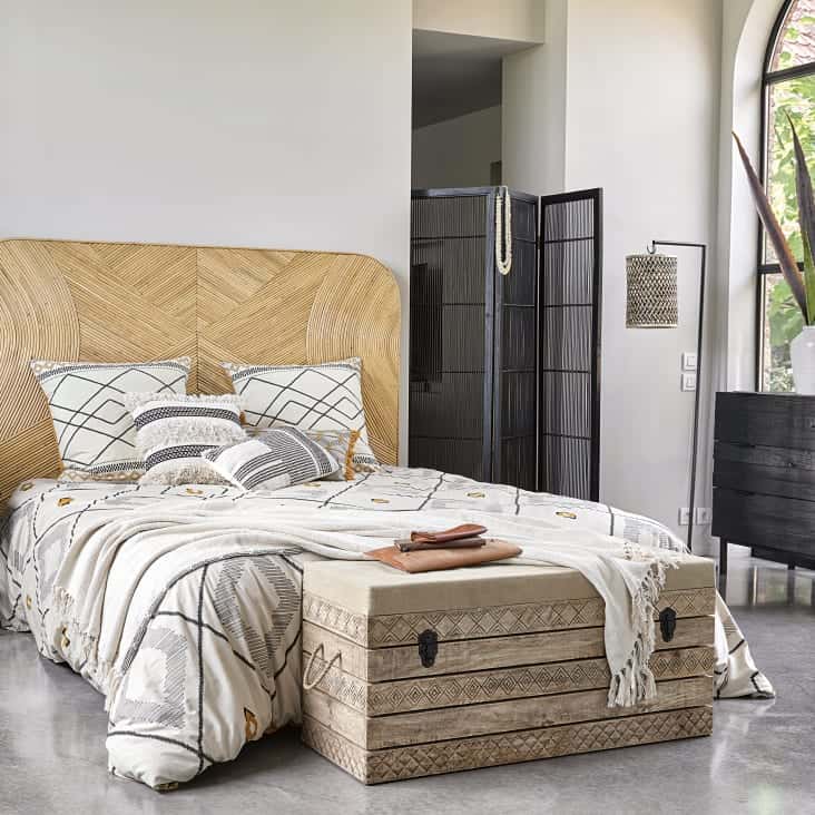 canape-coffre-sumai-maison-du-monde-8211-bois-manguier-et-coton-beige-fonce-1