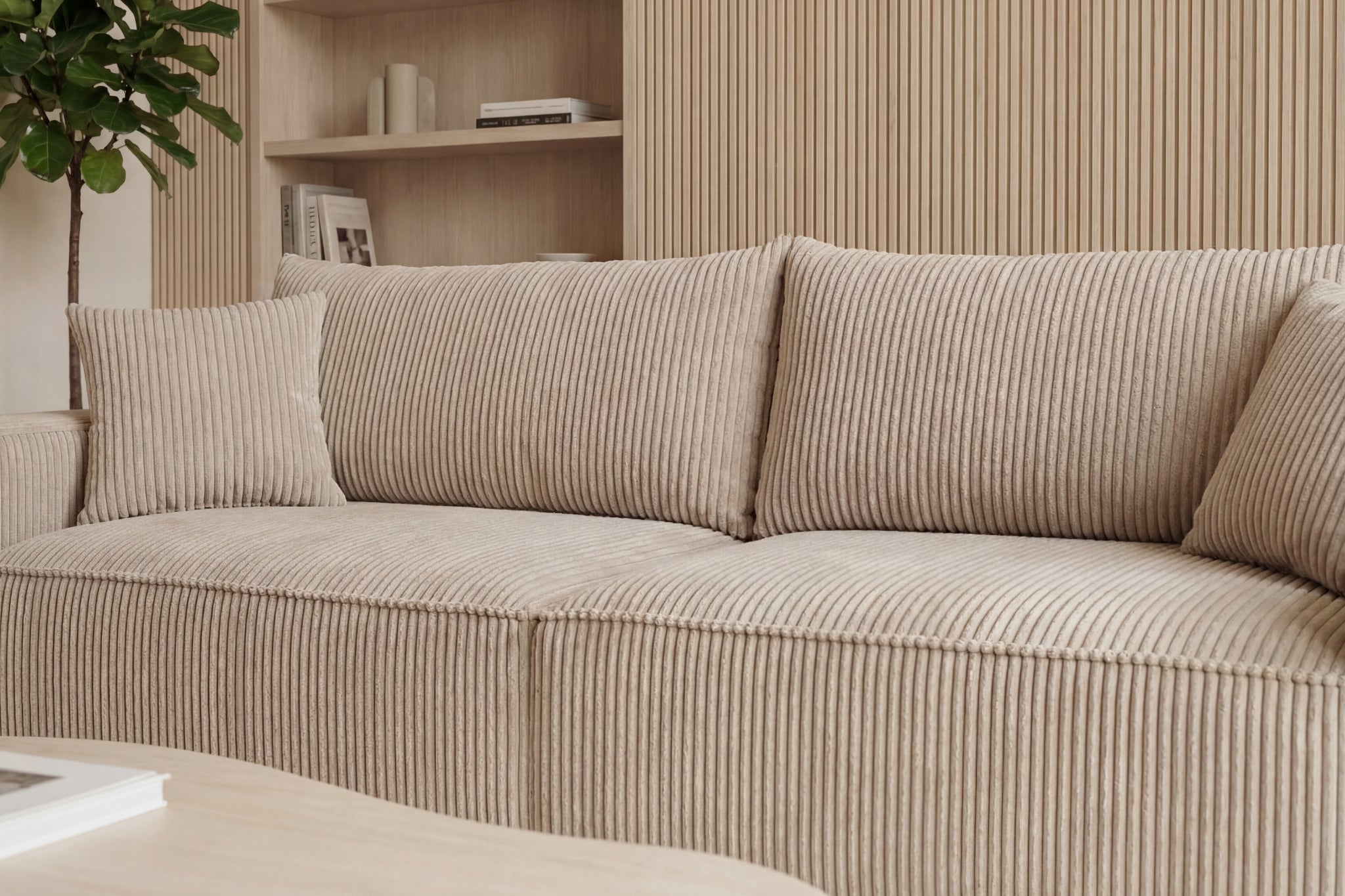 Romeo Beige Casanova Paris vue 4