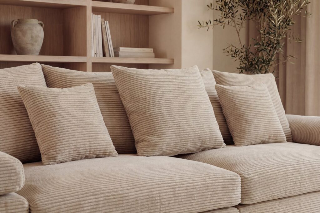 Octave Beige Casanova Paris vue 3